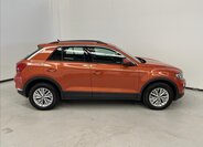 Volkswagen T-Roc 4