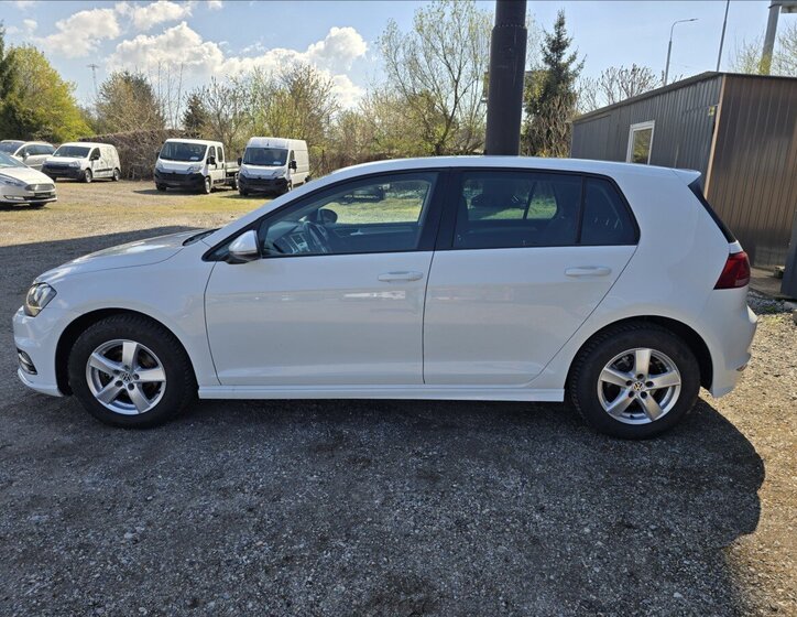 Volkswagen Golf Hatchback 1,2 l 63 kw