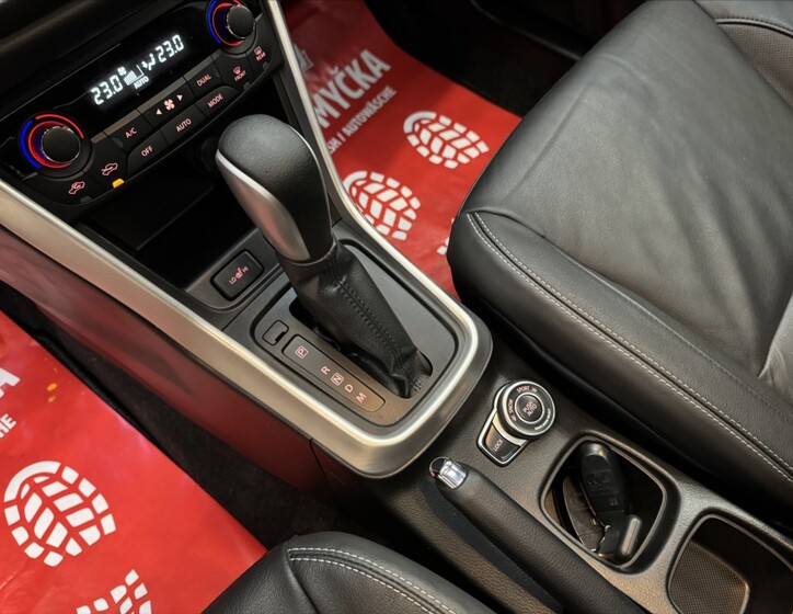 Suzuki SX4 S-Cross 27