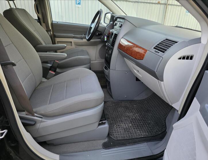 Chrysler Grand Voyager 25