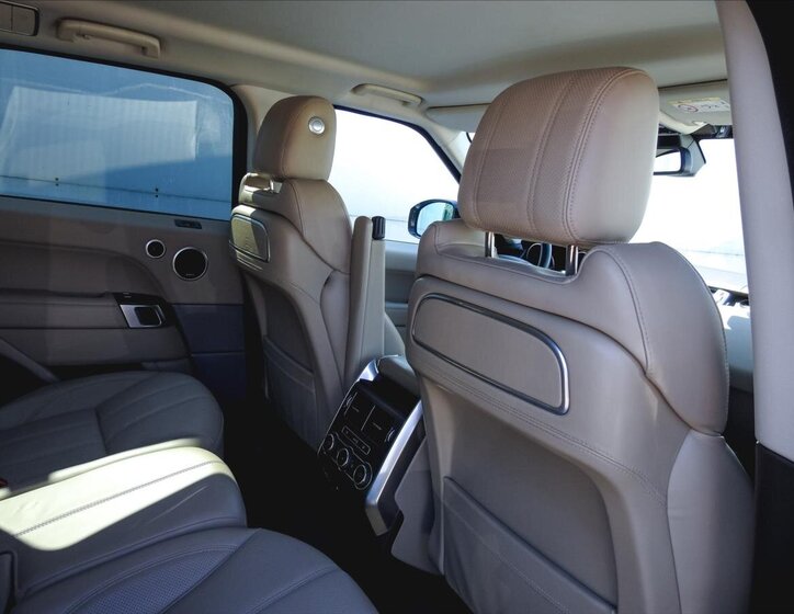 Land Rover Range Rover Sport SUV 4,4 l 250 kw