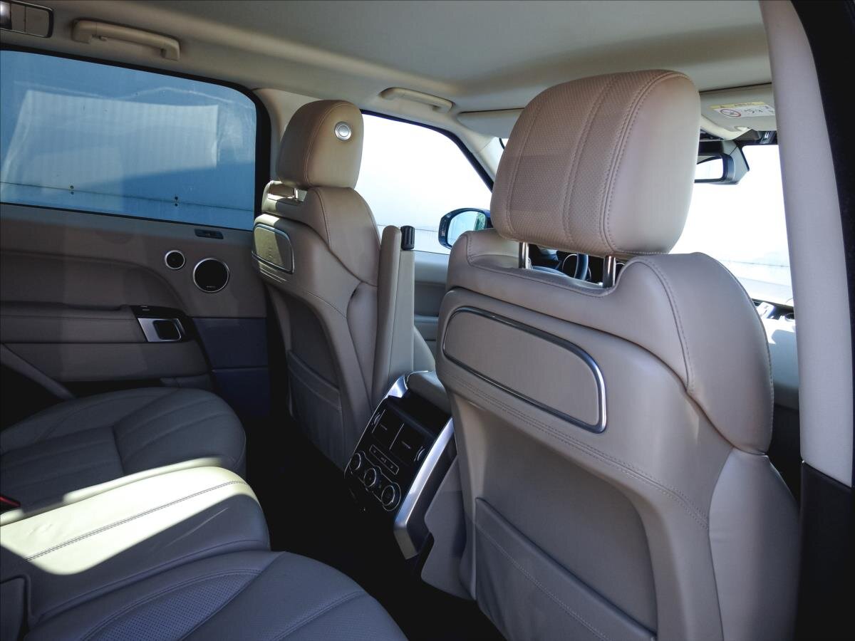 Land Rover Range Rover Sport SUV 4,4 l 250 kw