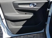 Volvo XC40 SUV / Terénní 1,5 l 95 kw