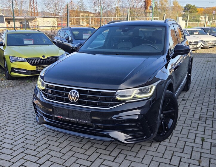 Volkswagen Tiguan 1