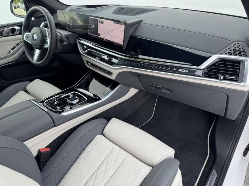 BMW X5 SUV / Terénní 3,0 l 250 kw