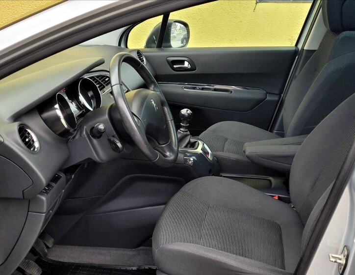 Peugeot 5008 27