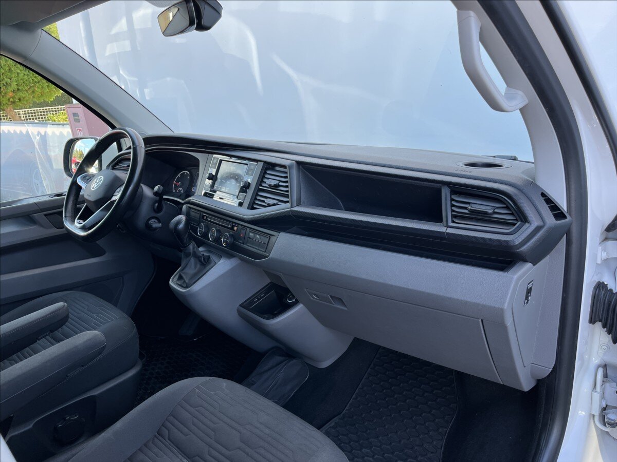 Volkswagen Caravelle Kombi 2,0 l 110 kw