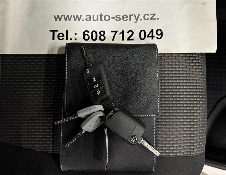 Volkswagen Transporter Kombi 2,0 l 81 kw