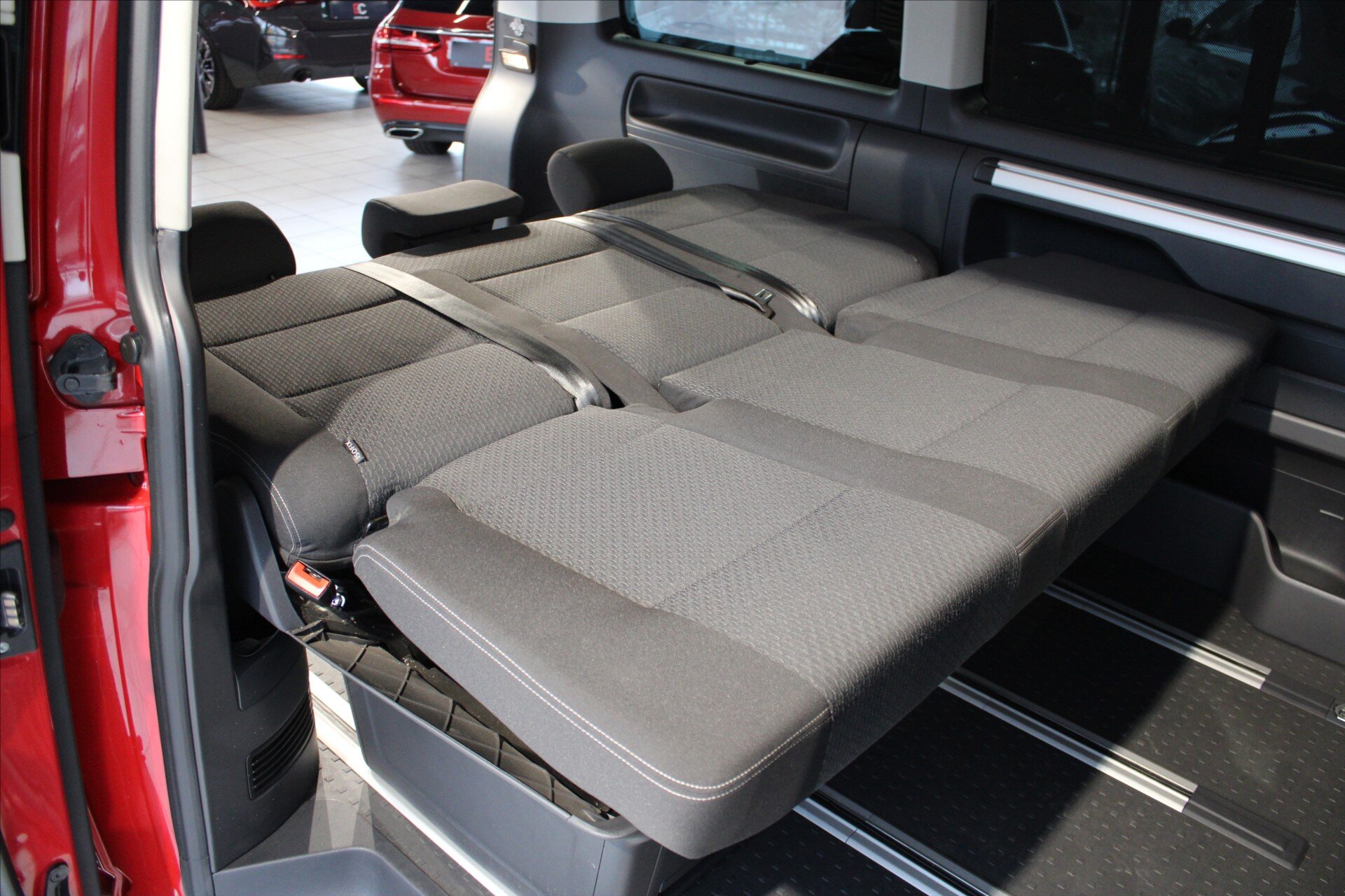 Volkswagen Multivan MPV 2,0 l 110 kw