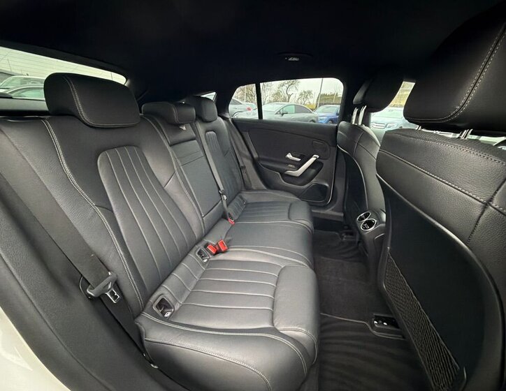 Mercedes-Benz CLA Kombi 1,3 l 120 kw