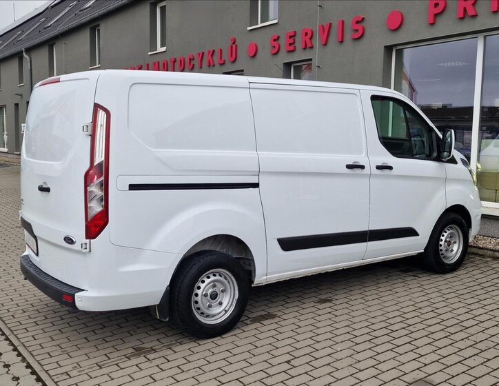 Ford Transit Custom Skříň 2,0 l 77 kw