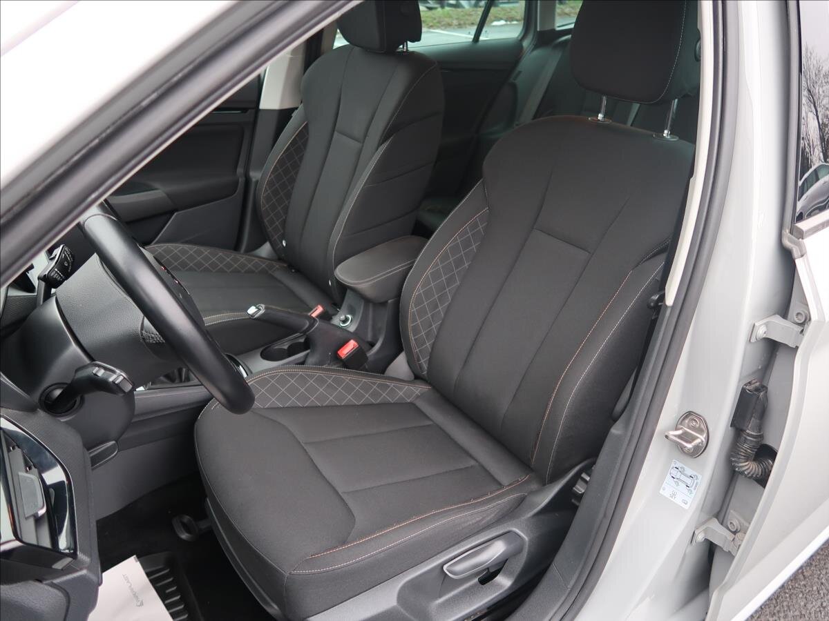 Škoda Scala Hatchback 999,0 70 kw