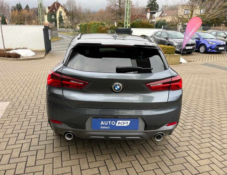 BMW X2 SUV 2,0 l 140 kw