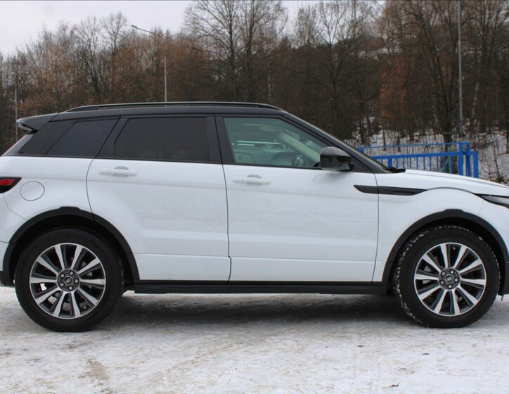 Land Rover Range Rover Evoque 4