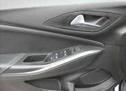 Opel Grandland X SUV / Terénní 1,2 l 96 kw