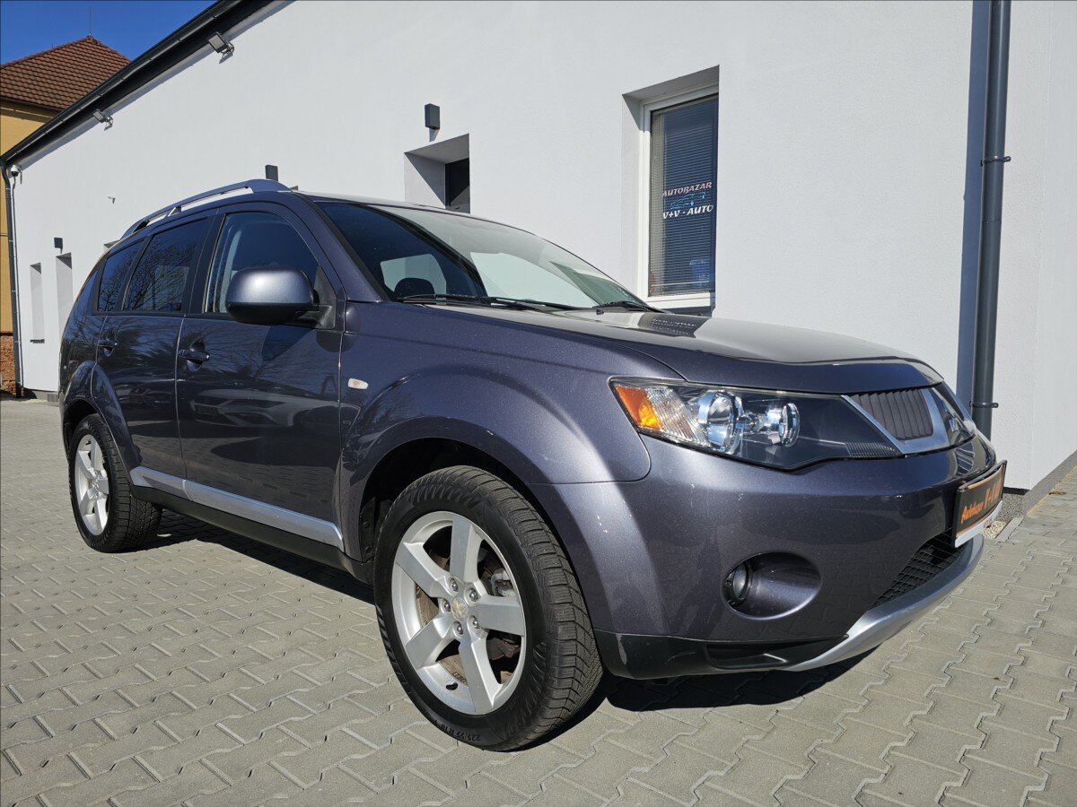 Mitsubishi Outlander SUV / Terénní 2,2 l 115 kw