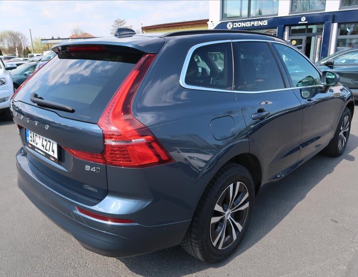 Volvo XC60 SUV / Terénní 2,0 l 145 kw