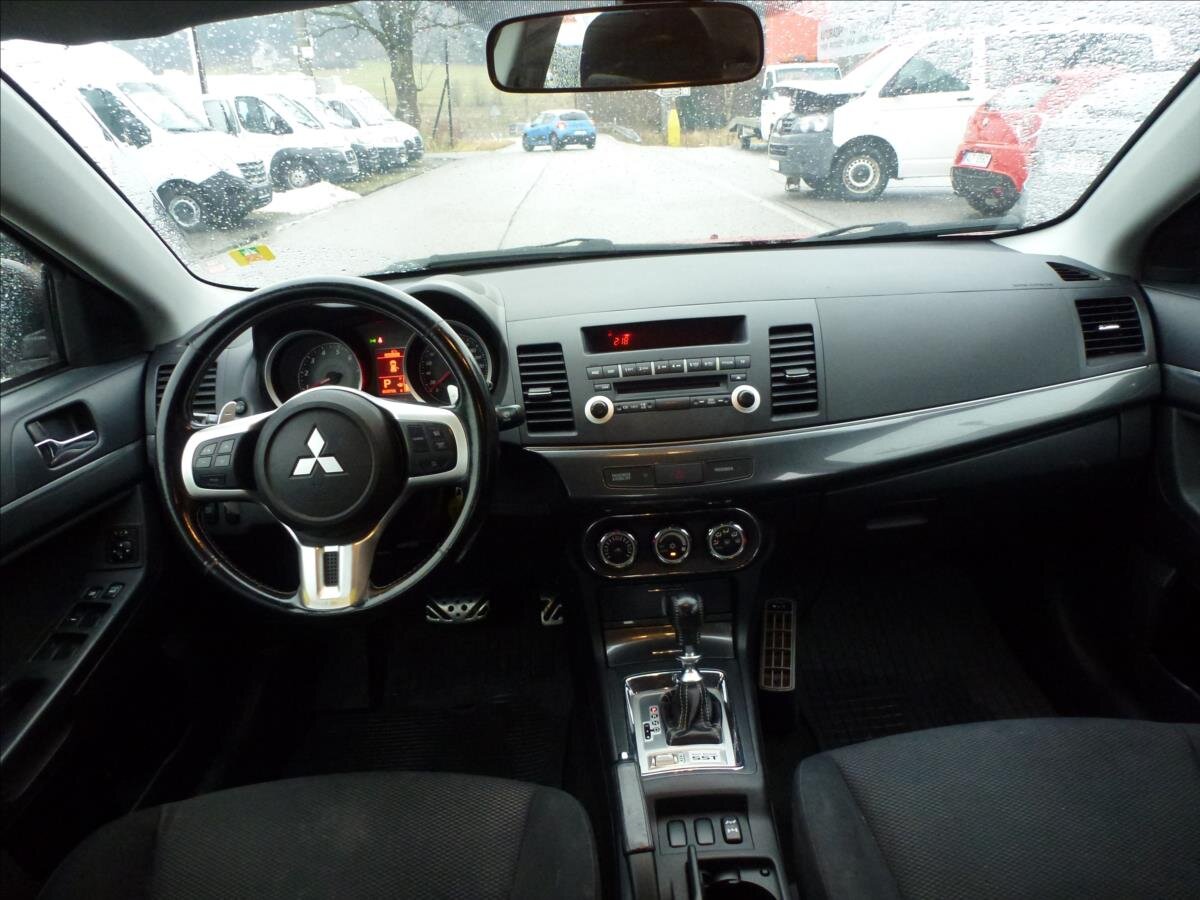 Mitsubishi Lancer Hatchback 2,0 l 217 kw