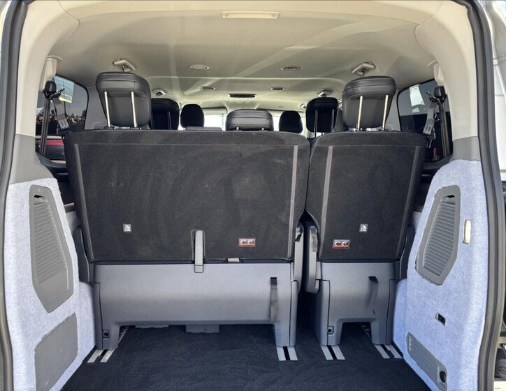 Ford Tourneo Custom Kombi 2,0 l 125 kw