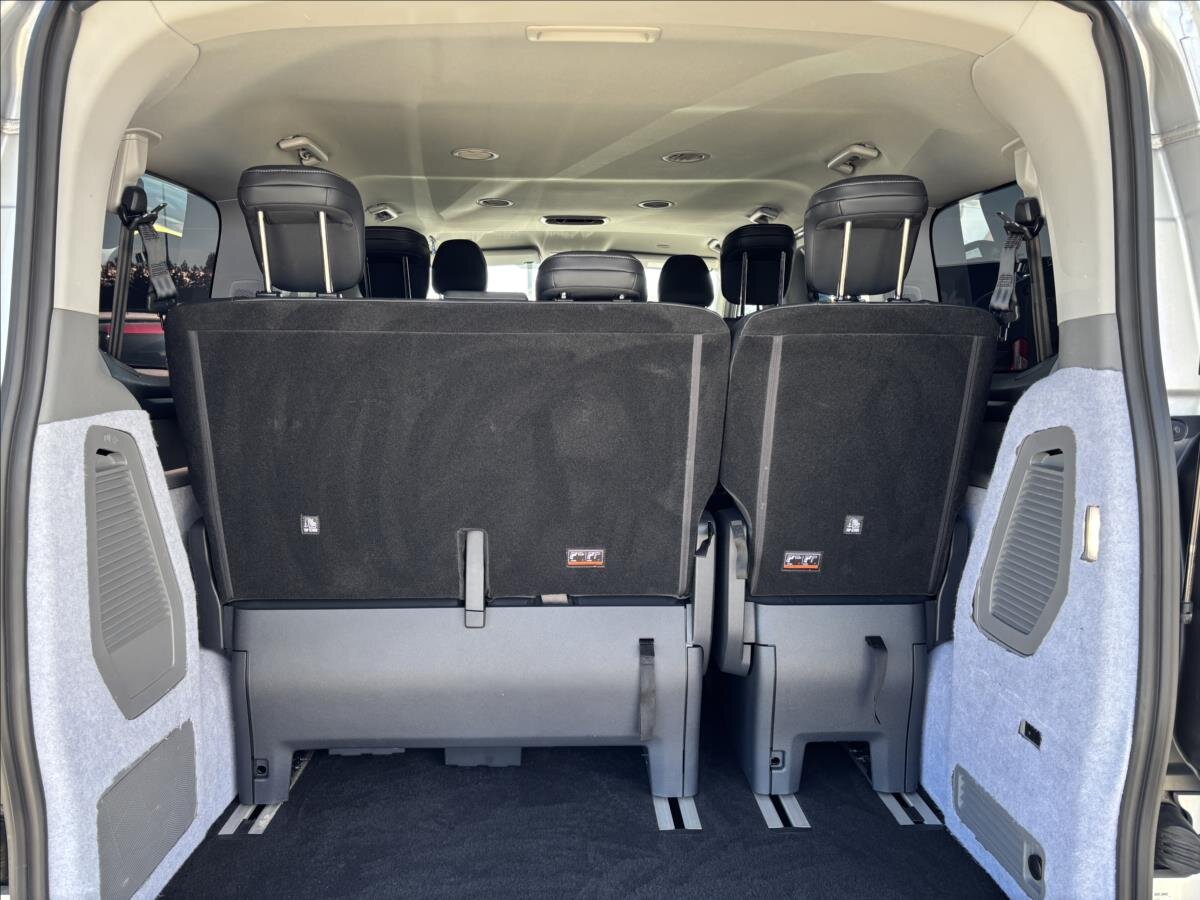 Ford Tourneo Custom Kombi 2,0 l 125 kw