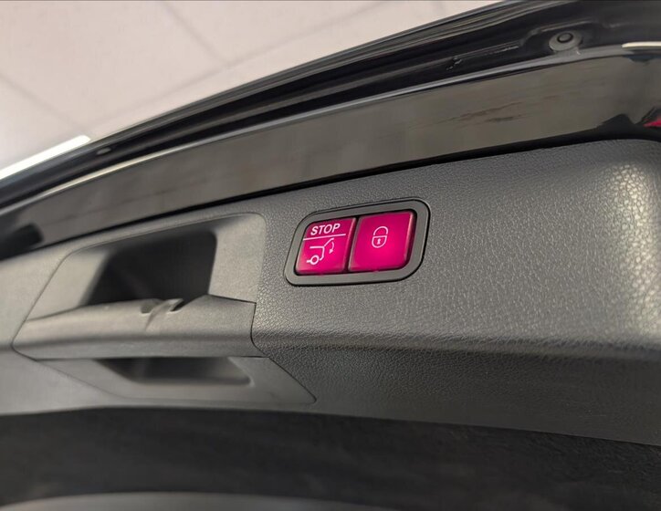 Mercedes-Benz Třídy E Kombi 2,0 l 143 kw