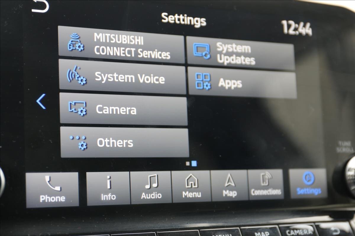 Mitsubishi Outlander SUV 2,4 l 162 kw