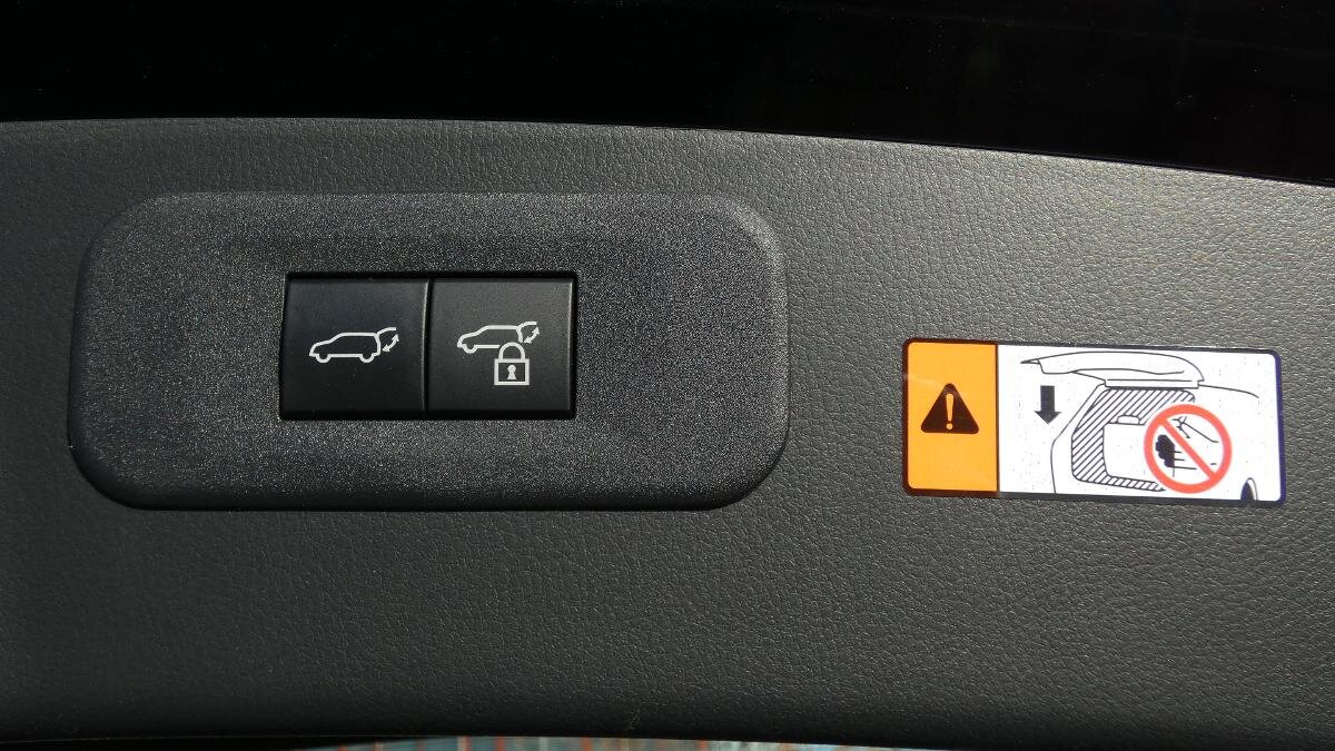 Lexus NX 350h SUV / Terénní 2,5 l 140 kw