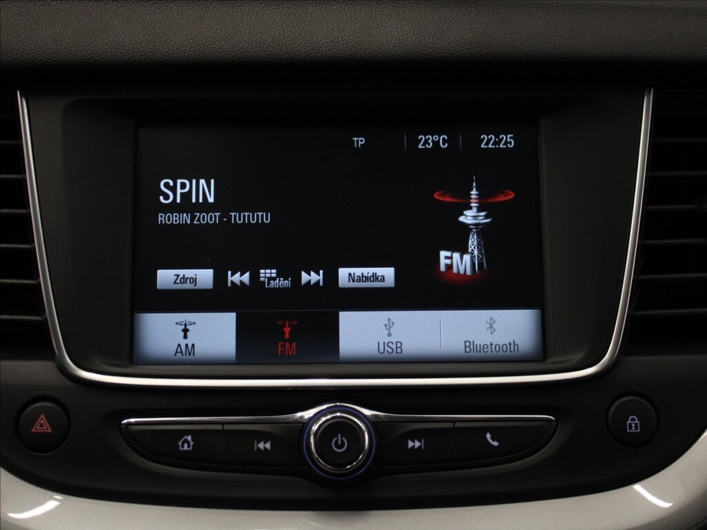 Opel Grandland X SUV / Terénní 1,2 l 96 kw