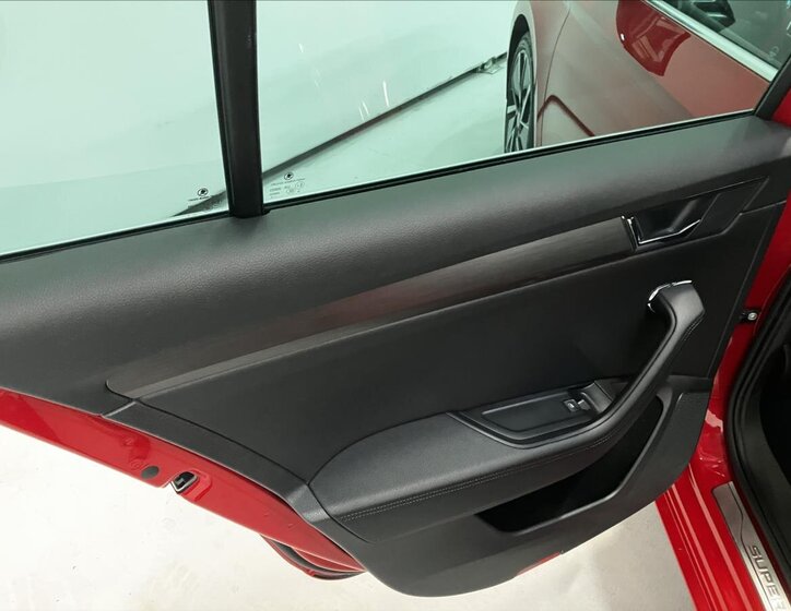 Škoda Superb Kombi 2,0 l 147 kw