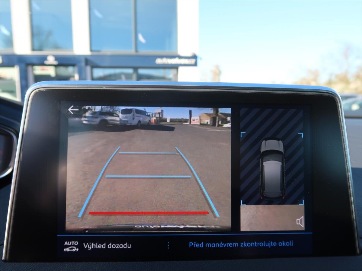 Peugeot 3008 SUV / Terénní 1,2 l 96 kw