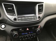 Hyundai Tucson CUV 1,7 l 104 kw