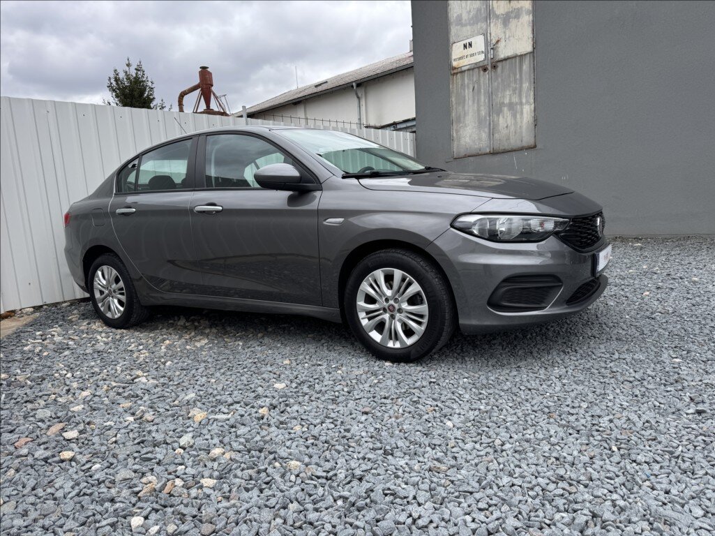 Fiat Tipo Sedan / Limuzína 1,4 l 70 kw