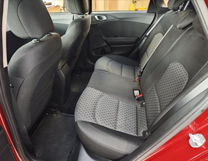 KIA Ceed Hatchback 1,5 l 117 kw