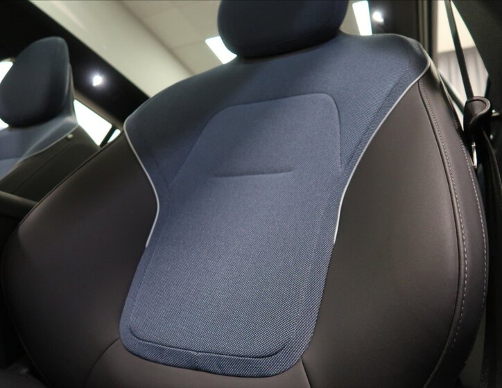 Volvo EX30 Hatchback 0,0 200 kw