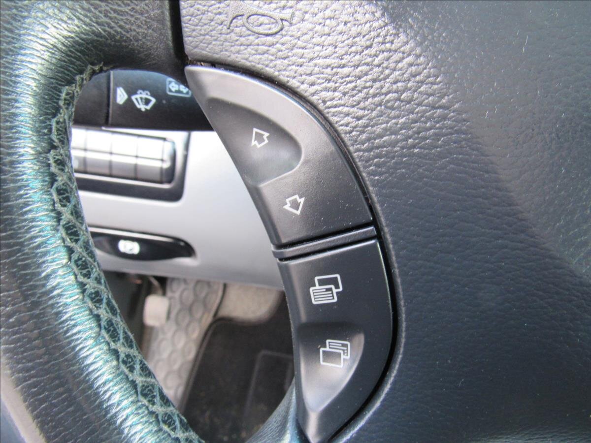 Mercedes-Benz Viano Kombi 3,0 l 150 kw