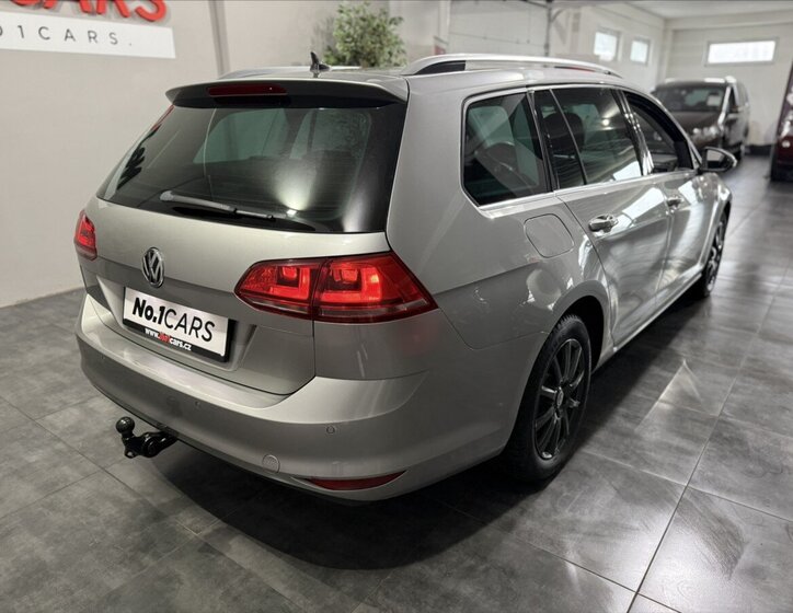 Volkswagen Golf Kombi 2,0 l 110 kw