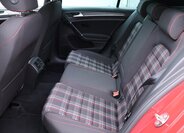 Volkswagen Golf 15