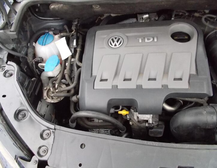 Volkswagen Touran MPV 2,0 l 103 kw