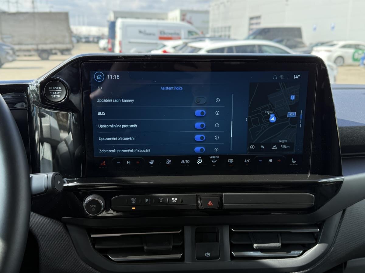 Ford Tourneo Custom MPV 2,0 l 125 kw