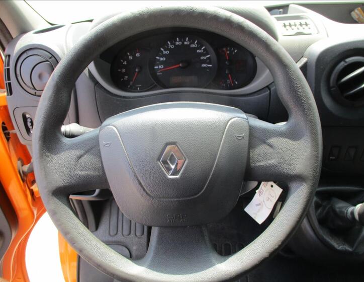 Renault Master 8