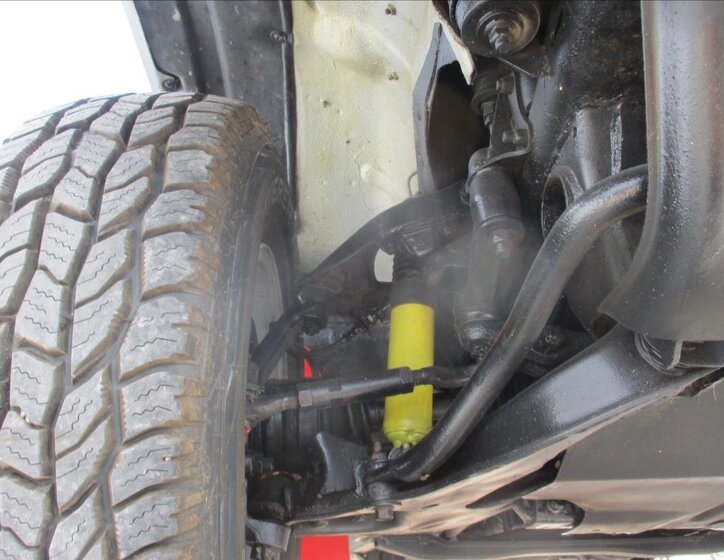 Mitsubishi Pajero SUV 2,5 l 70 kw