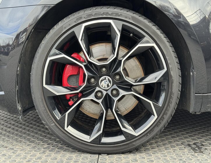 Škoda Octavia Kombi 2,0 l 180 kw