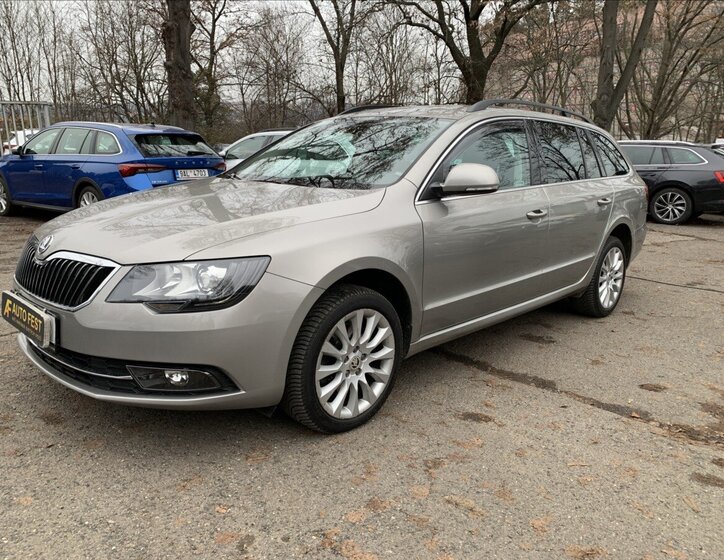 Škoda Superb 1
