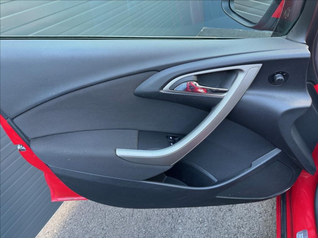 Opel Astra Hatchback 1,4 l 103 kw