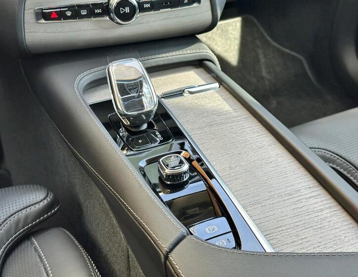 Volvo XC90 SUV 2,0 l 173 kw