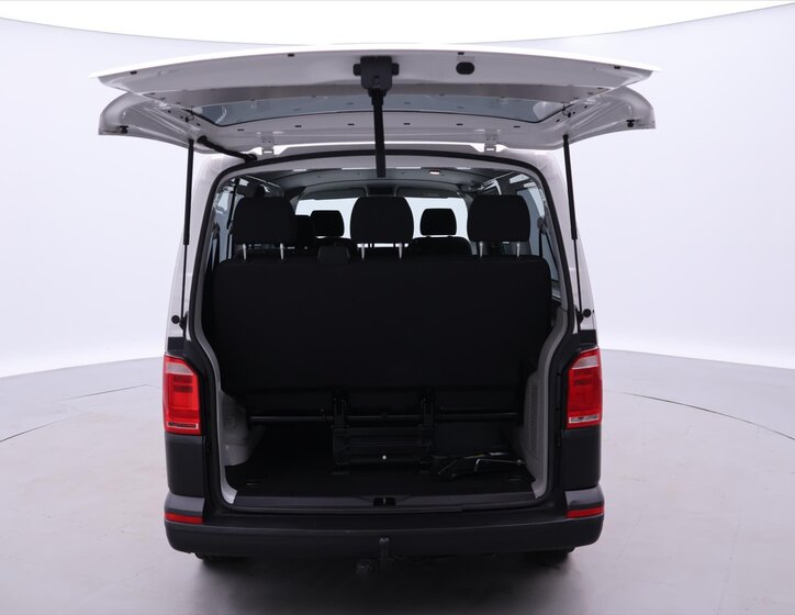 Volkswagen Transporter Kombi 2,0 l 62 kw