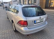 Volkswagen Golf Kombi 1,6 l 77 kw