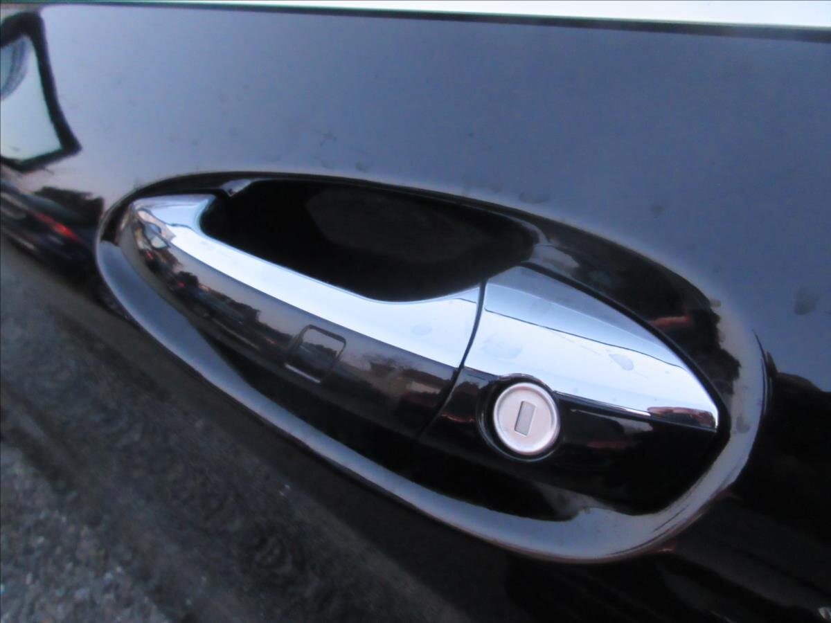 Mercedes-Benz GLA SUV / Terénní 1,6 l 115 kw