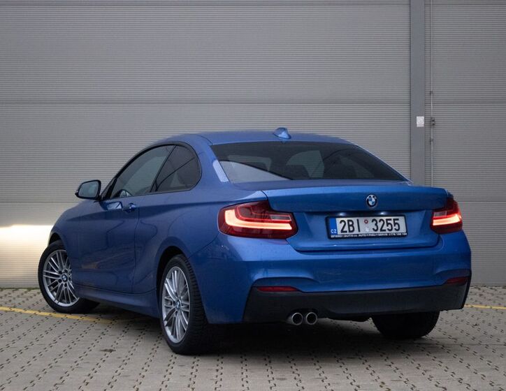BMW Řada 2 7