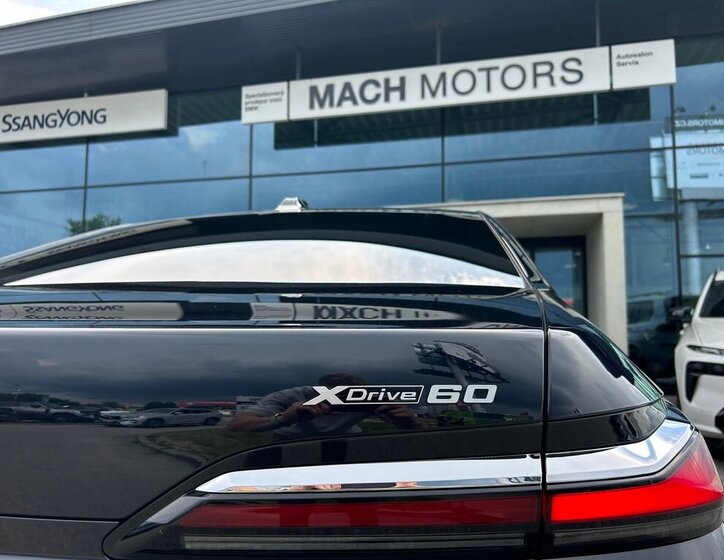 BMW i7 Sedan / Limuzína 0,0 400 kw